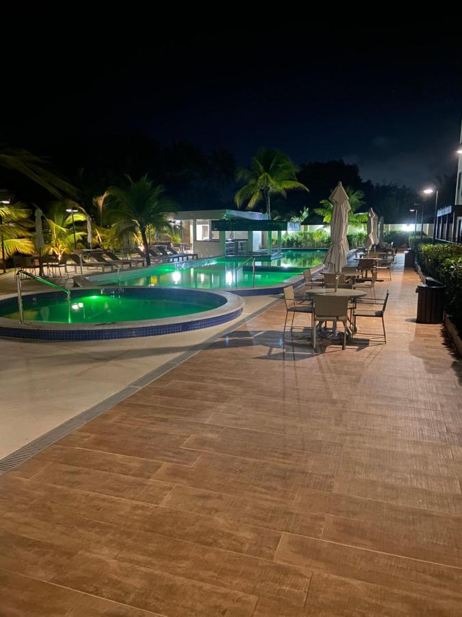 Flat Em Guarajuba Com Excelente Estrutura Exterior foto
